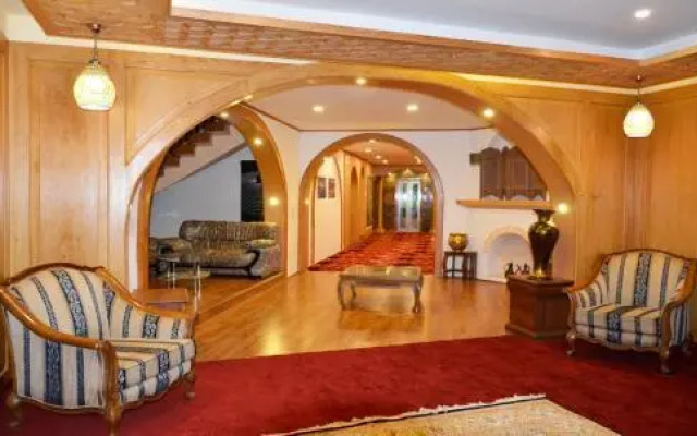 Kashmir Mahal Resorts