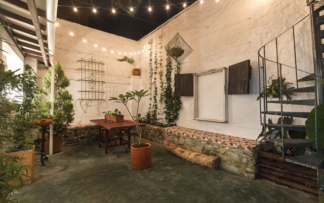 Florentina Hostal