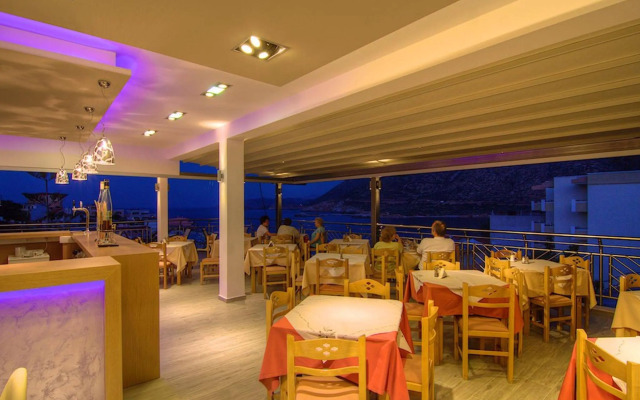 Aparthotel Athina