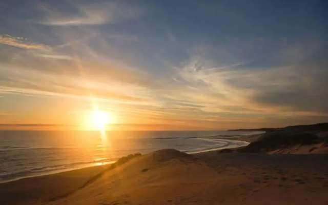 Spaciousviewsbalcony2-bedroomsen-suitenetflix