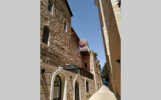 Private House 5 BDR In Mamilla up to 12 People !