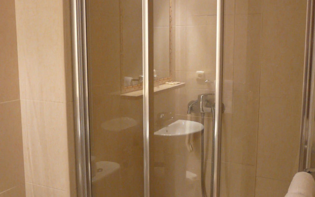 Hotel Mediterráneo by Croma