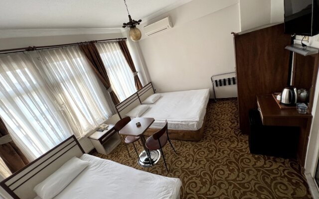 Headman Hotel