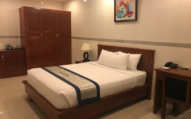 Opera Hotel