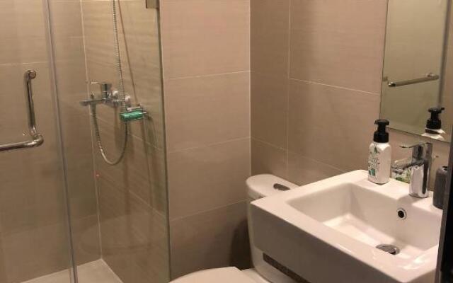 Modern and Cozy Studio near Airport Terminal 3