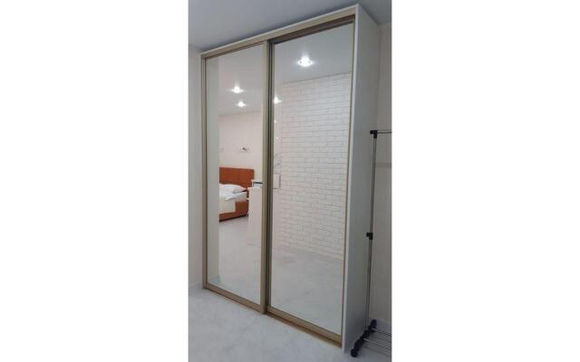 Павлидис-апартс на улице 4-я Железнодорожная, д. 25