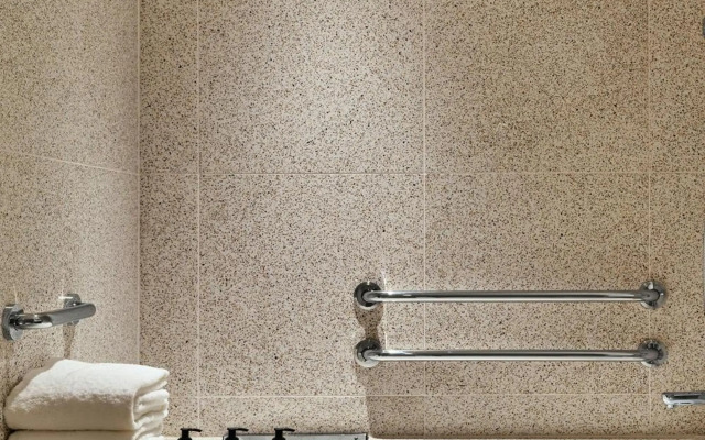 The Hollywood Grande, Autograph Collection