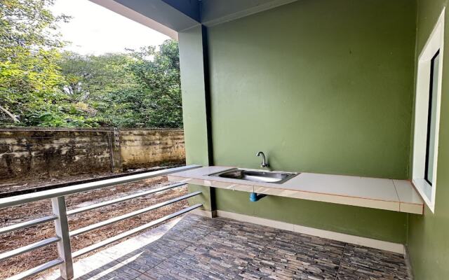 OYO 75467 Baan Siripornchai 2