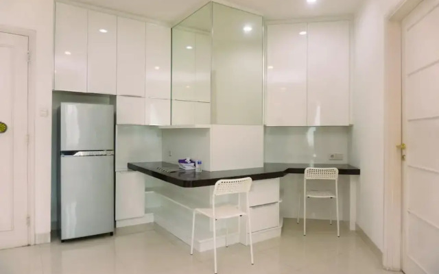 Comfort 2Br At Semanggi Apartment