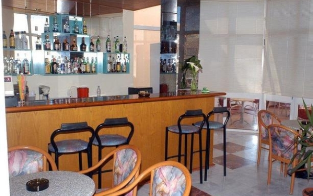 Daisy Hotel Apartments