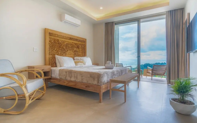 Casa Frenchie Luxury Oceanview Jungle Villa 12pp