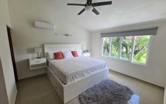 Gorgeous 3BR 3BA Villa in Playacar