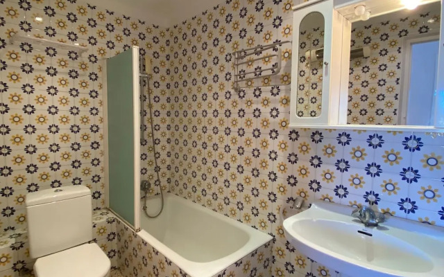 Europa 62 in Roses With 2 Bedrooms and 2 Bathrooms