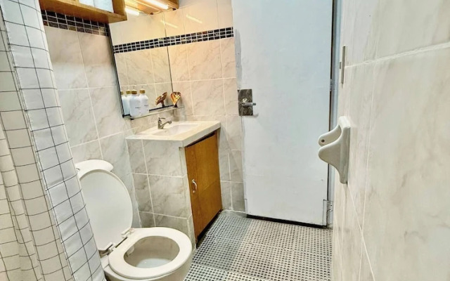 Axon Cozy Modern House #B Near The Walking Street
