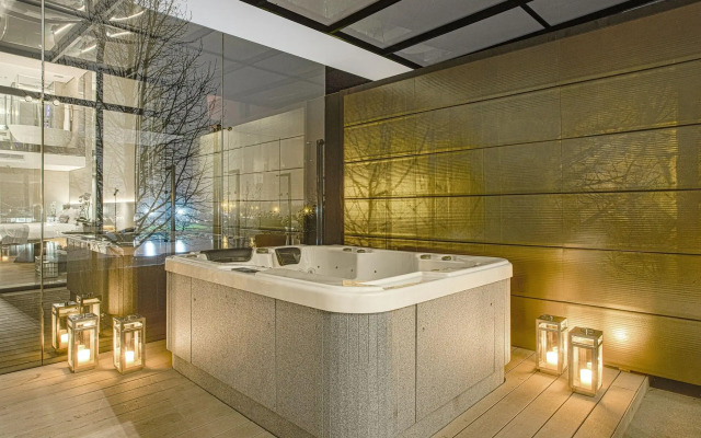 Suryaa Hotel Pinhais, Curio Collection by Hilton