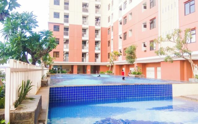 Comfortable and Tidy 2BR Lagoon Bekasi Town Square Apartment