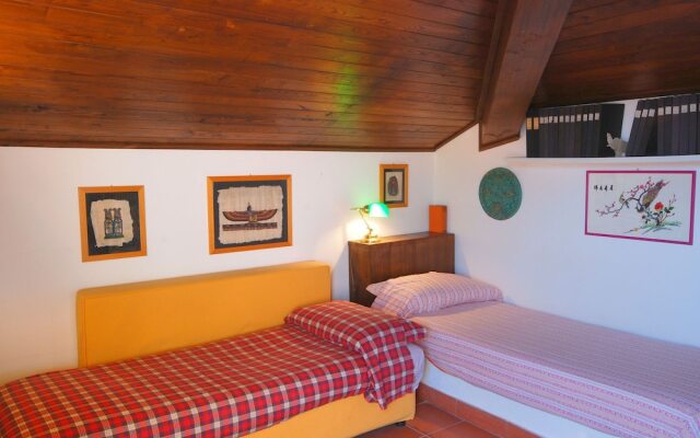 Quaint Holiday Home in Lerici With Fenced Garden