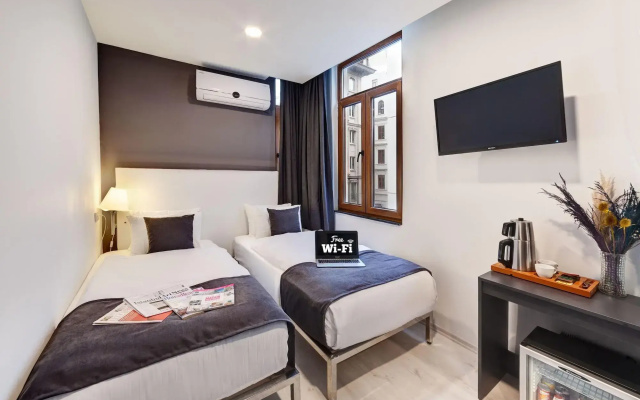 Lime Garden Hotel