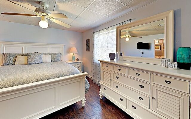 63 Island Retreat