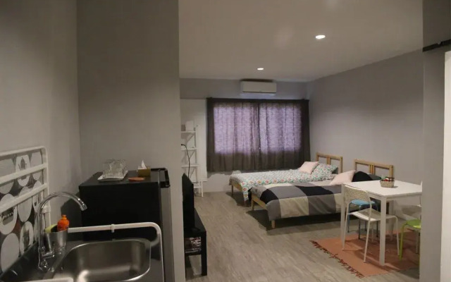 PM Residence The Cozy Room