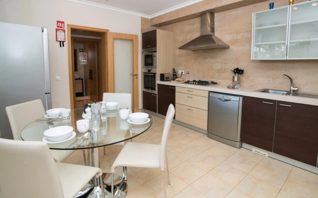 Three-bed Portim o Townhouse by Ideal Homes