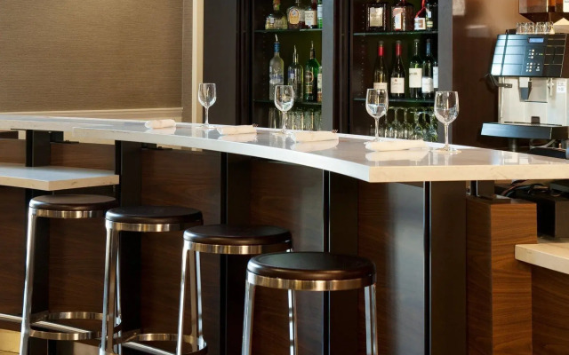 Courtyard by Marriott Dallas Addison/Quorum Drive