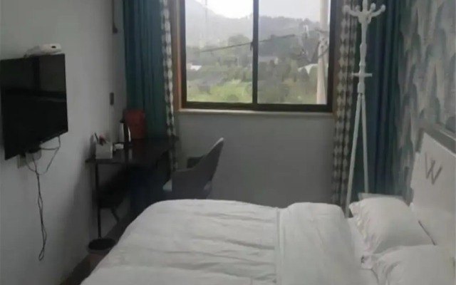 Xinchang Yunqi Small Building House