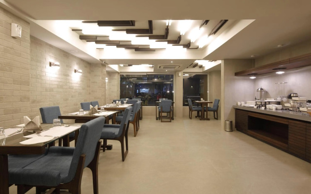 Hotel Carrefour
