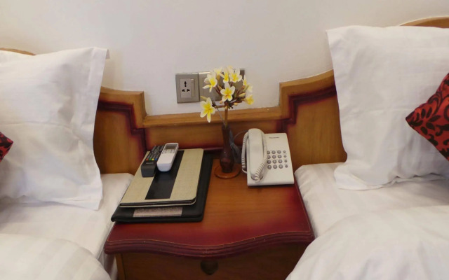 Mandalay White House Hotel