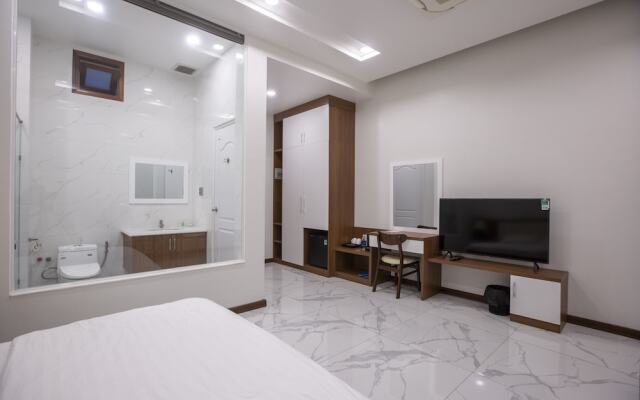 Hoang Hung Hotel