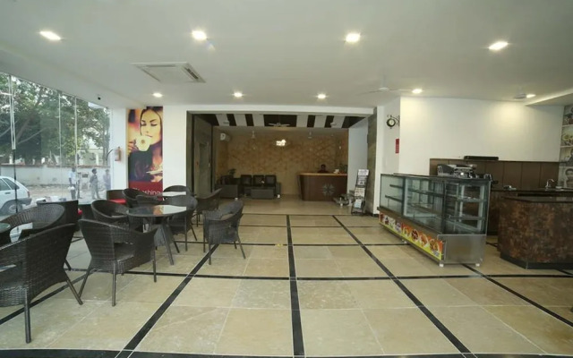 OYO Rooms Madhapur Lakeside