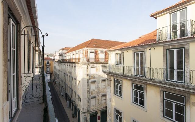 Santa Justa Suite by Homing