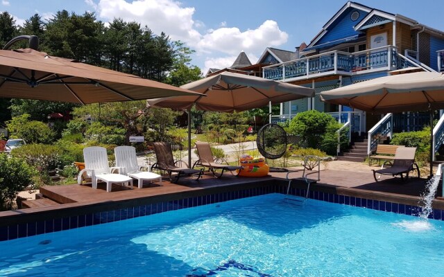Adellna Pension