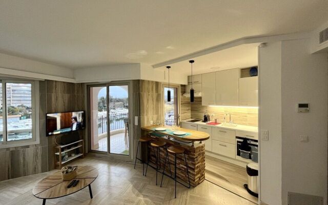Studio moderne - Port de Mandelieu - Proche Mer -