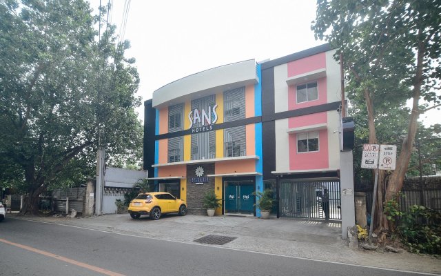 Sans Hotel at Rana Cebu - Vaccinated Staff