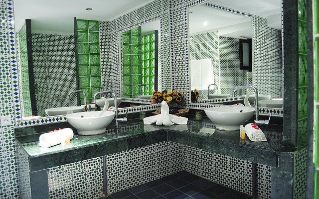 Riad Les Oliviers & Spa