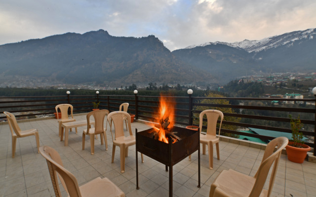 Lotus Inn Rohtang View