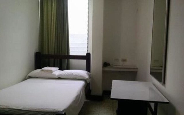 Hotel Paimana Star