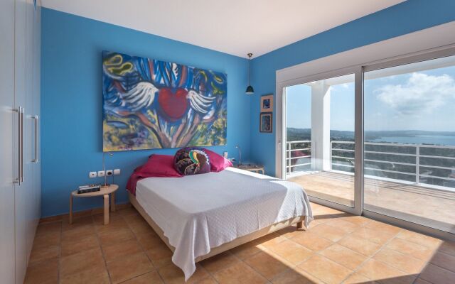 Jeannine's Villa