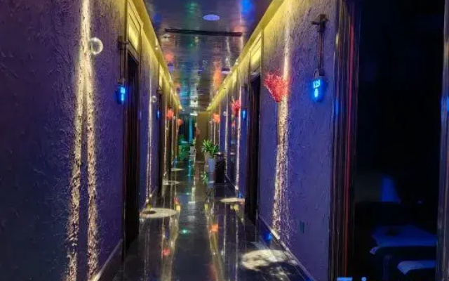 Yazhijia Zhixiang Hotel (Hengshan Branch)