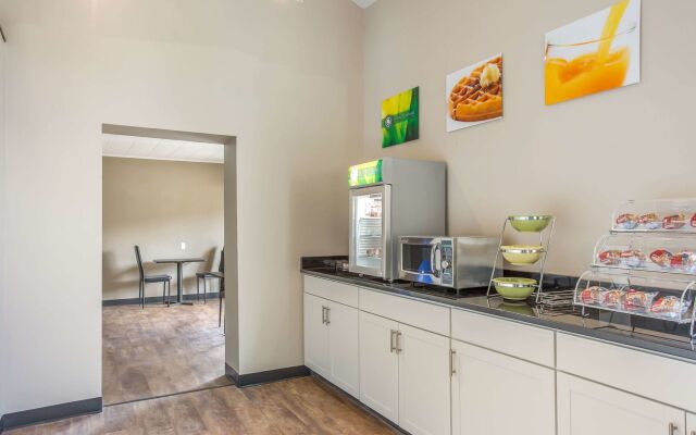 Quality Inn & Suites Gorham Riverside