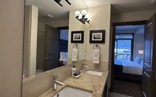 Mountain Retreat - Heated Pool & Hot-tub