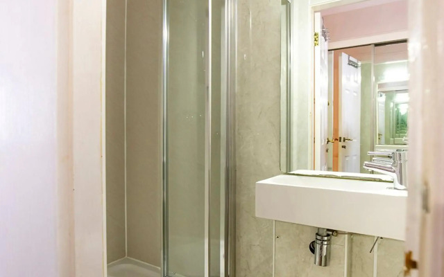 Arden Guest House, Craigmillar Castle Edinburgh