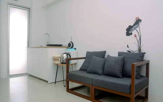 Cozy Living 2BR Apartment at Bassura City near Mall