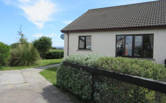 The Wee Gem - 9 Milking Hill Park