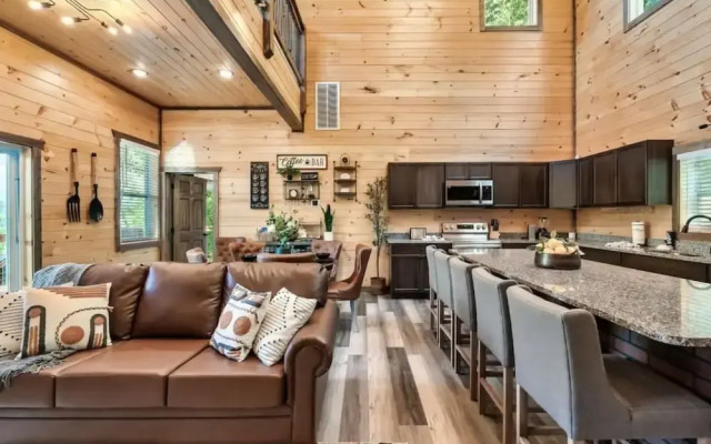 Tranquil Mountain Getaway By Ghosal Luxury Lodging