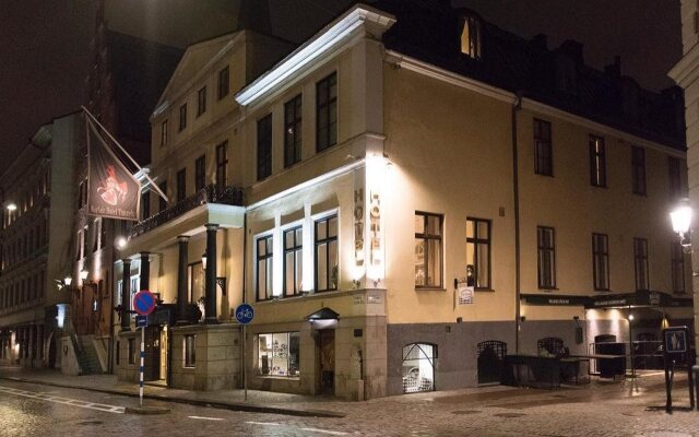 hotelImage