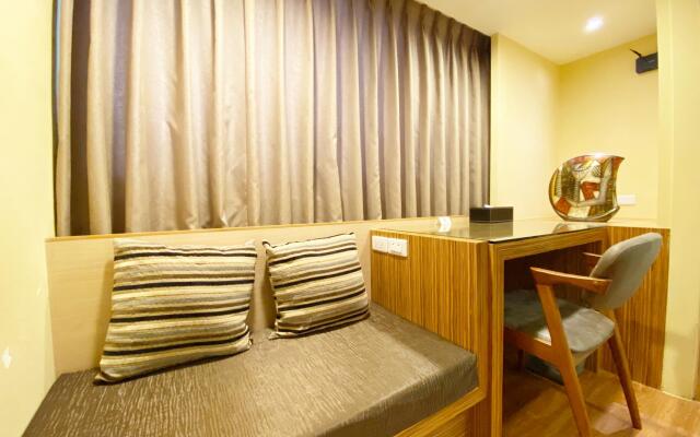 Old Friend Hotel