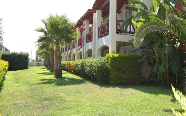 Tiana Beach Resort - All Inclusive