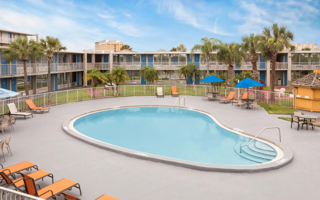 Howard Johnson by Wyndham Orlando/International Drive